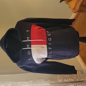Tommy Hilfiger Full spell out pull over hoodie